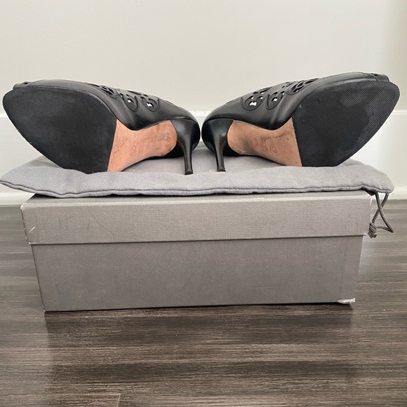 Leather Alexander McQeen Bootie. - Picture 6 of 9